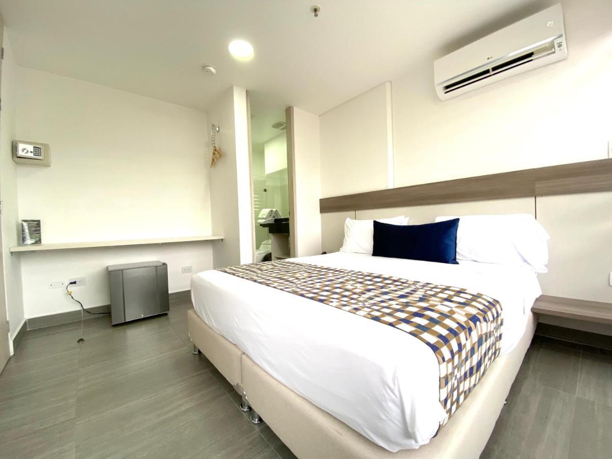 Seven Inn Hotel Μεντεγίν Εξωτερικό φωτογραφία