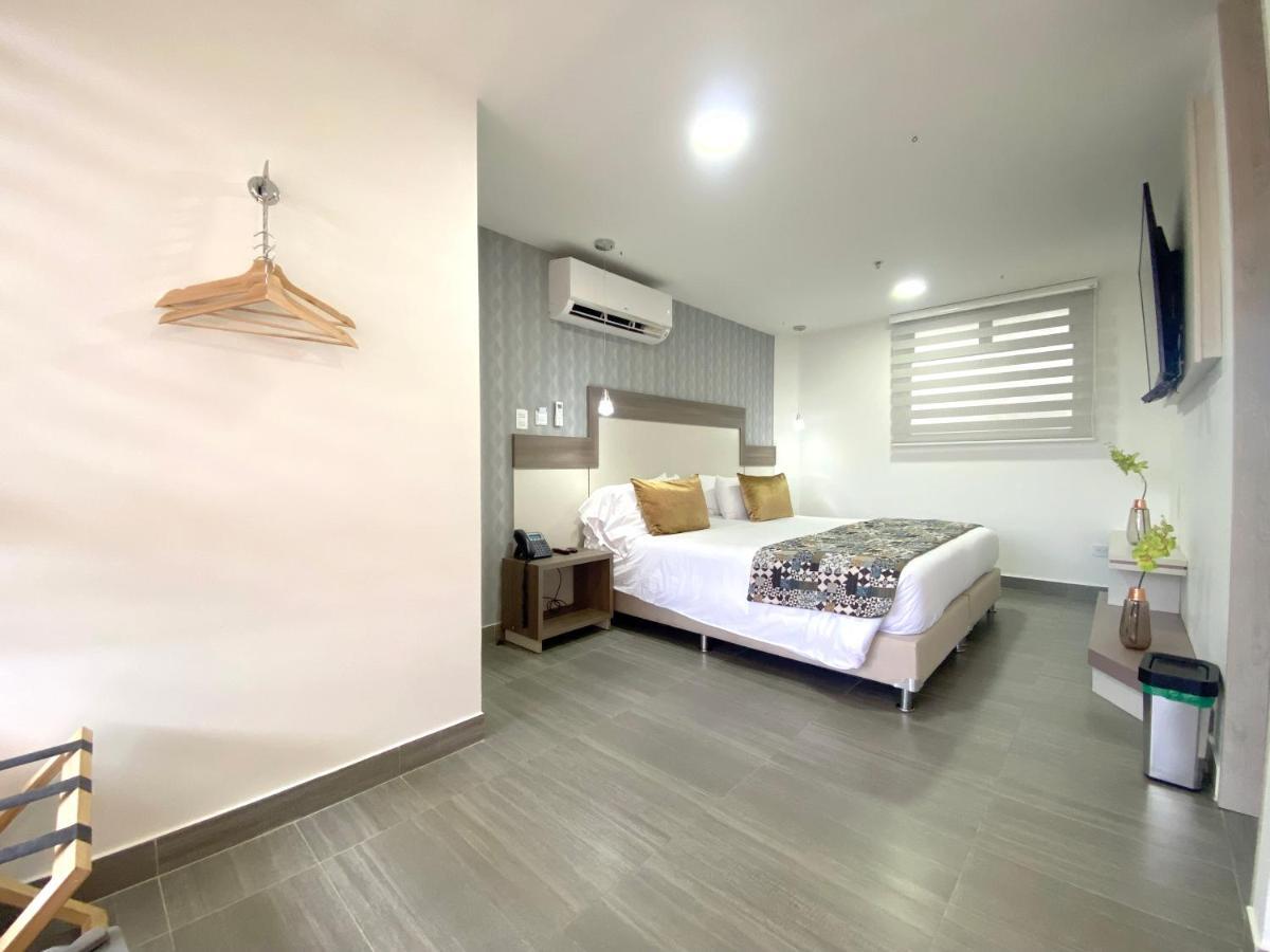 Seven Inn Hotel Μεντεγίν Εξωτερικό φωτογραφία