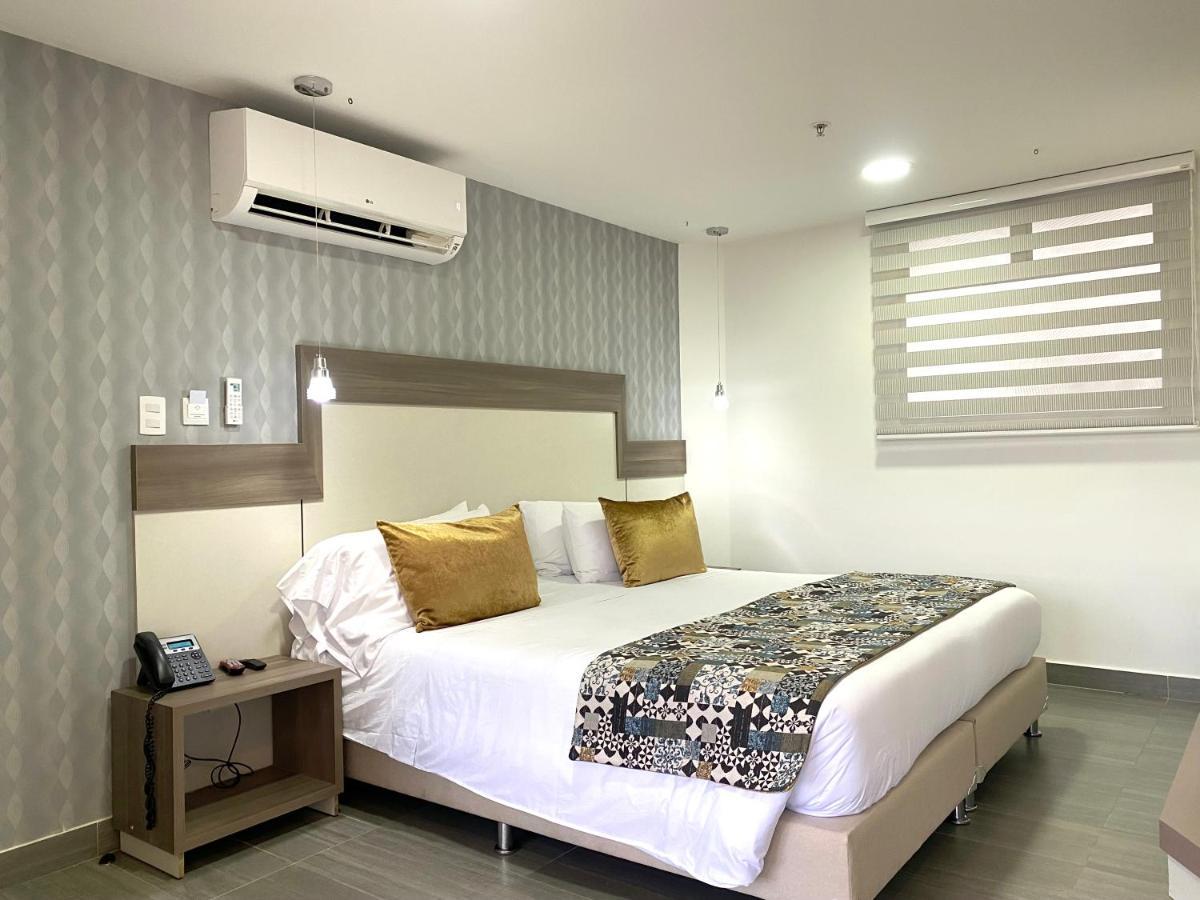 Seven Inn Hotel Μεντεγίν Εξωτερικό φωτογραφία