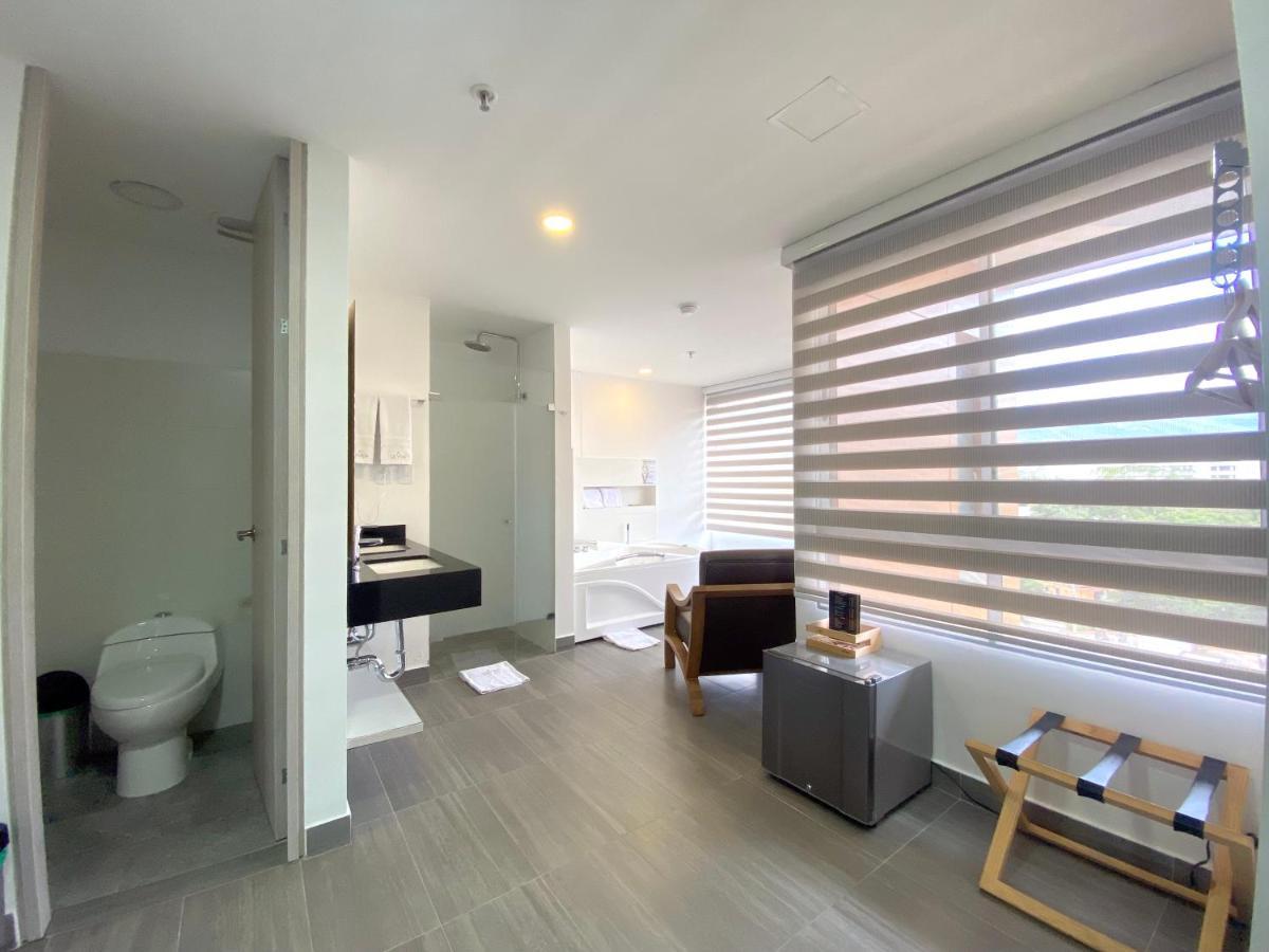 Seven Inn Hotel Μεντεγίν Εξωτερικό φωτογραφία