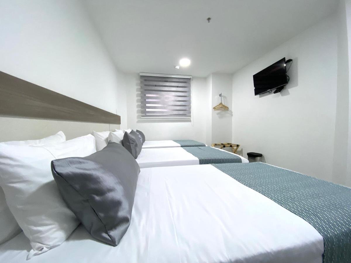 Seven Inn Hotel Μεντεγίν Εξωτερικό φωτογραφία
