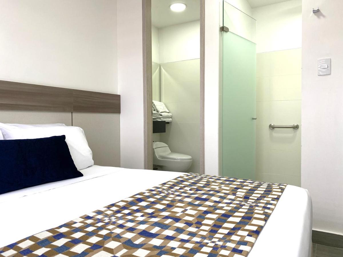 Seven Inn Hotel Μεντεγίν Εξωτερικό φωτογραφία