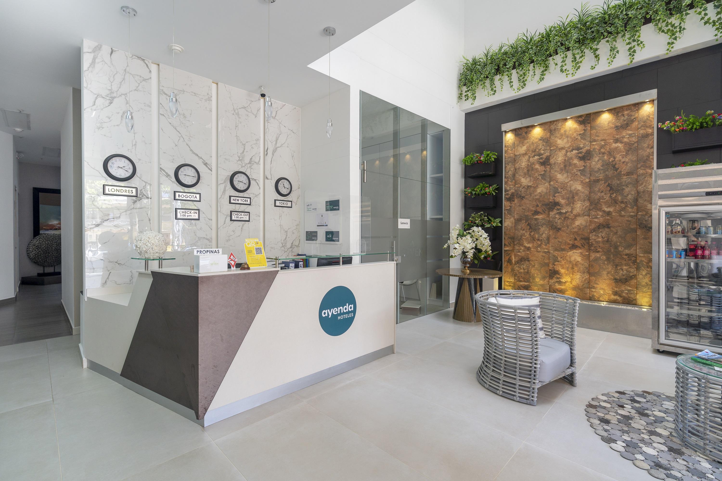 Seven Inn Hotel Μεντεγίν Εξωτερικό φωτογραφία